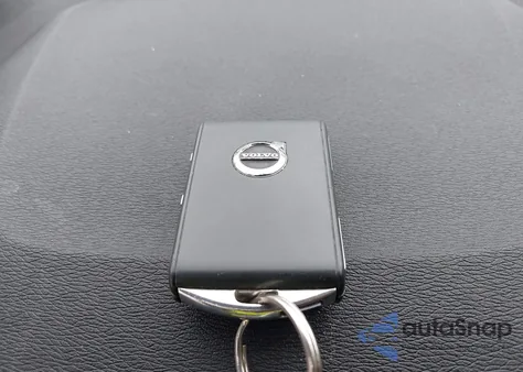 2018 Volvo V90 Cross Country T5 from USA, damaged, VIN YV4102NK2J1021774